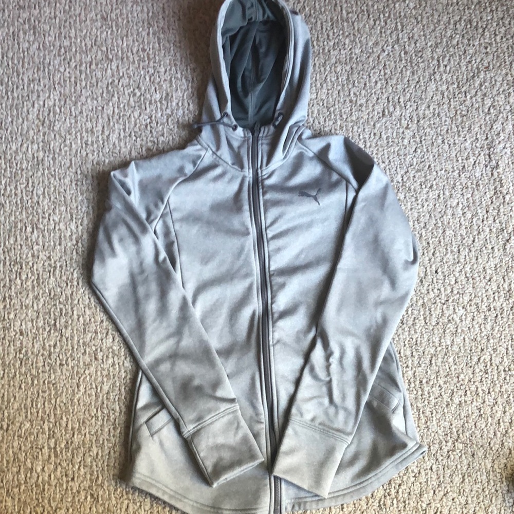 full zip puma sweatshirt w/ hood!!
